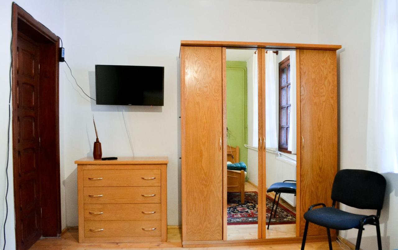 Grandpa'S Hidden Crib, 6 Bedroom, Pet Friendly Sinaia Exterior photo
