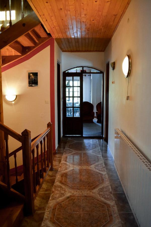 Grandpa'S Hidden Crib, 6 Bedroom, Pet Friendly Sinaia Exterior photo