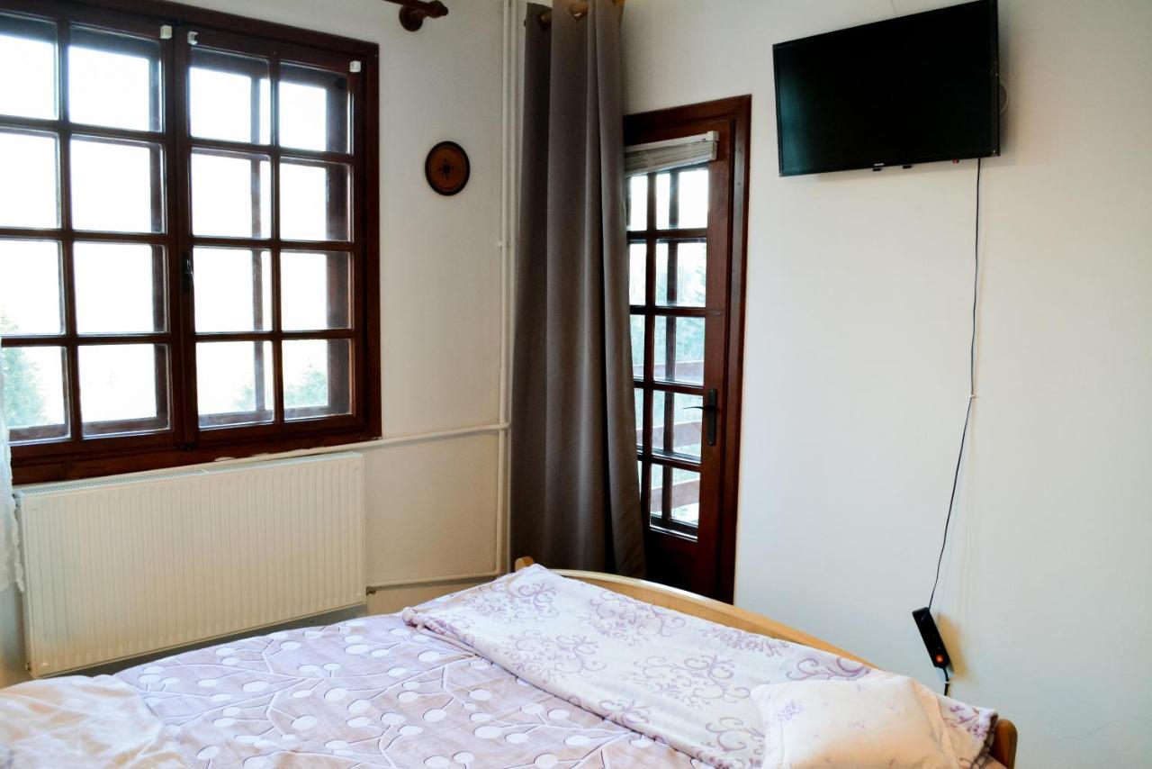 Grandpa'S Hidden Crib, 6 Bedroom, Pet Friendly Sinaia Exterior photo